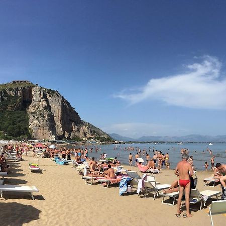 Вилла Beach Holiday Террачина Экстерьер фото