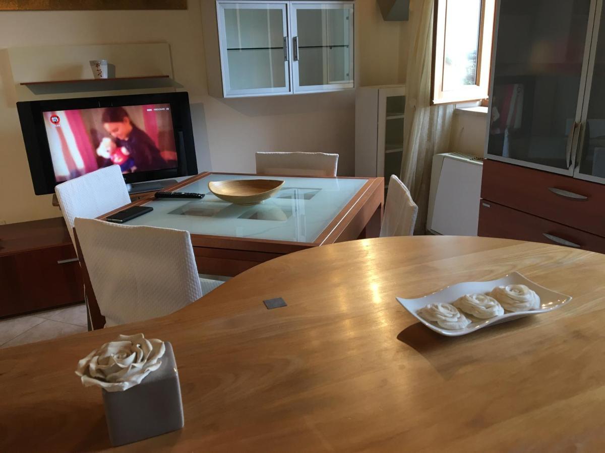 Вилла Beach Holiday Террачина Экстерьер фото